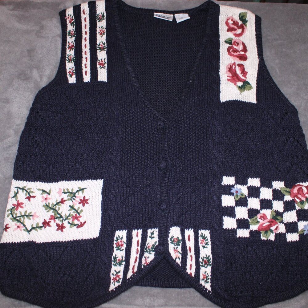 Capacity Embroidered Sweater Vest Size Medium